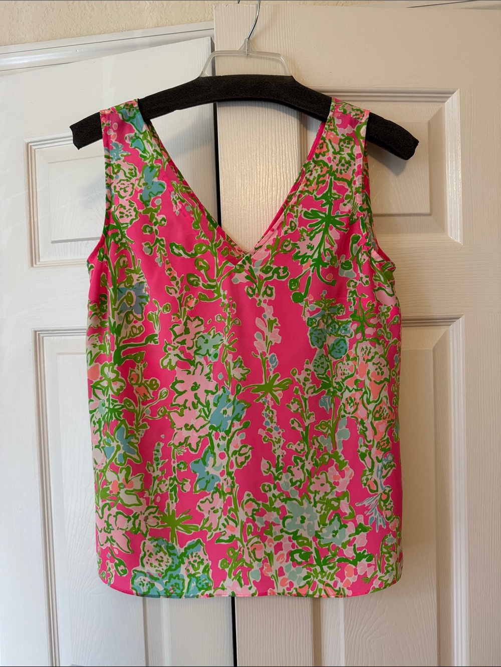 Lilly Pulitzer silk Pink Green Floral V-Neck Sleeveless Camisole